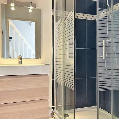 Apartment Duplex 100m Plage, Terrasse, Parking, 4 Couchages - - Fr-1-251-533